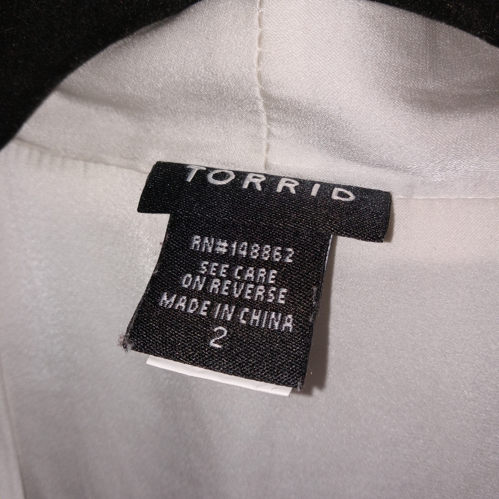 Torrid Cream Long Roll Tab Sleeve Faux Wrap Pullover 2 - Picture 4 of 9